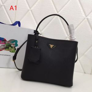 プラダ PRADA ハンドバッグ 4色可選 2020春夏は人気定番 最新のトレンドブランド人気的