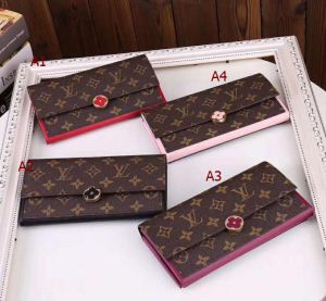 4色選択可財布ルイ ヴィトン 旬のアイテムLOUIS VUITTON 目前の注目ブランド