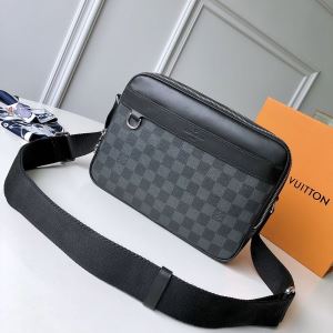 最先端のスタイル ショルダーバッグ 注目度が上昇中 ルイ ヴィトン LOUIS VUITTON