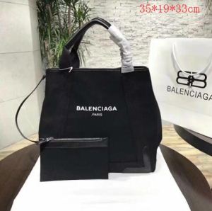 BALENCIAGAバレンシアガコピー品格のあるショルダー付きレディーストートバッグ