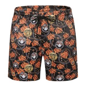 VERSACE 絶対に見逃せない ヴェルサーチ 累積売上総額第１位 20SS☆送料込 ショートパンツ