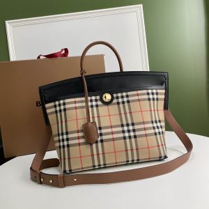 非常にシンプルなデザインな レディースバッグ 幅広いアイテムを展開 バーバリー BURBERRY
