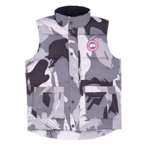 20202020秋冬のファッション ダウンジャケット おしゃれ感度が高い秋冬トレンド カナダグース Canada Goose