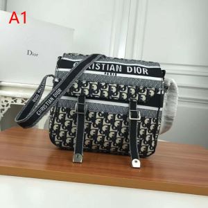 オシャレ印象で人気の高い おしゃれな夏ファッション2020 ディオール DIOR ハンドバッグ 多色可選