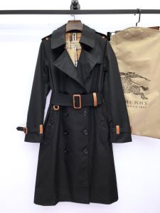 注目の秋ファッション一番 バーバリー BURBERRY 2色可選 2020秋冬トレンド押さえておきたい パーカー おしゃれに秋を迎えるために