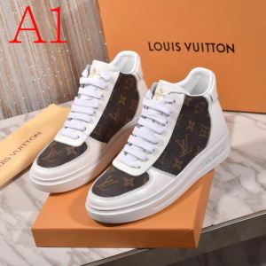 LOUIS VUITTON 4色可選 気になる2020年秋のファッション ルイ ヴィトン 秋トレンドの新定番 ランニングシューズ 今から取り入れられるトレンド