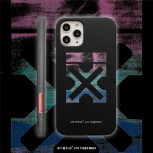 一番おしゃれ秋冬トレンド 2色可選 OffWhite オフホワイト ケータイケース 気になる2020年秋のファッション