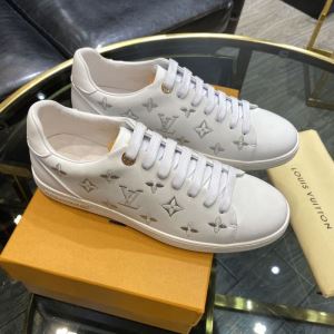 海外でも人気なブランド 2色可選 スニーカー 幅広いアイテムを展開 ルイ ヴィトン LOUIS VUITTON