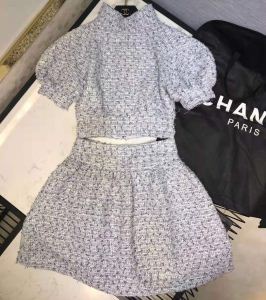 2020春夏のトレンド新商品 今シーズン注目のデザイン 今風の着こなし新品 シャ...