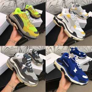 バレンシアガ BALENCIAGAサイズのよさを感じる新作 多色可選 秋にこれが...