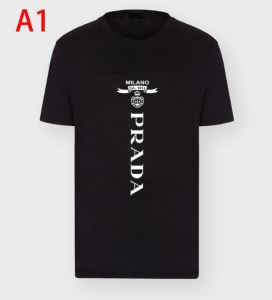 素敵なアイテム 半袖Tシャツ 通勤通学どちらでも使え プラダPRADA万能に使える