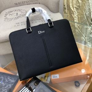 ディオール DIOR 確定となる上品 ビジネスバッグ 人気が継続中 海外でも大人気