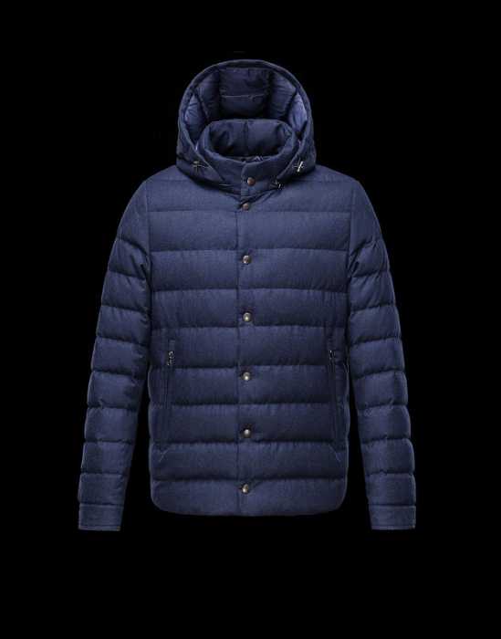 首胸ロゴ 2020秋冬 モンクレール MONCLER ダウンジャケット高レベルの保温性