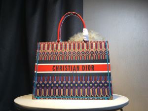 レディースバッグ トレンド感があって涼しげ ディオール DIOR 2020年夏の一押しファッションアイテム 多色選択可 ファッションにトレンド