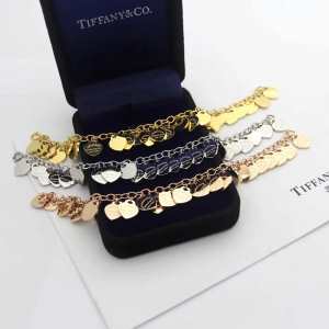 3色可選 ファッショニスタを中心に新品が非常に人気 ティファニー TiffanyCo 2020春新作 ブレスレット
