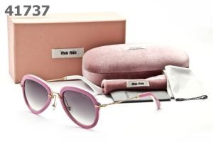 人気が爆発MIU MIU ミュウミュウ 幅広く活用できるサングラス