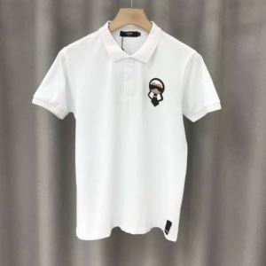 フェンディどのアイテムも手頃な価格で 2色可選 FENDI トレンド最先端のアイテム 半袖Tシャツ
