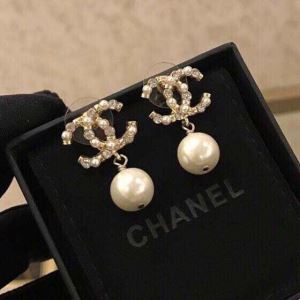 20新作です シャネルトレンド最先端のアイテム CHANEL ピアス お値段もお求めやすい
