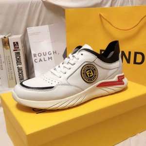 FENDI ファッショントレンドを早速チェック 最速2020秋冬トレンドブランド フェンディ最高にCOOL秋冬新作 ランニングシューズ