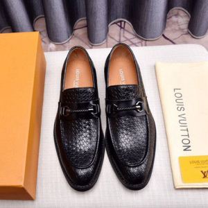 鮮度アップブランド最新 LOUIS VUITTON《2020年》今、注目のストリートルイ ヴィトン革靴