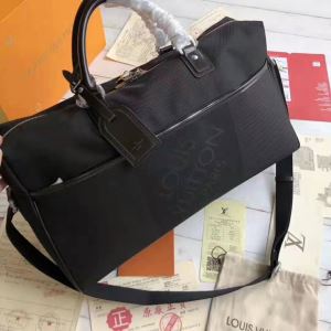 ルイ ヴィトン 【2020秋冬トレンド】押さえておきたい LOUIS VUITTON 秋にこれがはやりそう ハンドバッグ サイズのよさを感じる新作