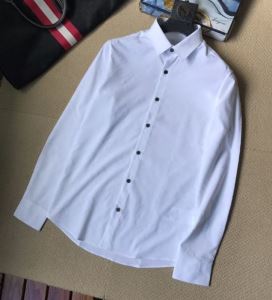 2020最新入荷ヴィトン シャツ コピー Louis Vuitton 春夏ファション ビジネスに最適な モノグラムプリントシャツコーデ
