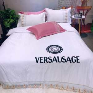 寝具4点セット ヴェルサーチ人気ブランドの秋冬新色 VERSACE 先取り 20202020秋冬ファッション
