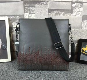 ボッテガ ヴェネタ BOTTEGA VENETA ショルダーバッグ 2020最安値 魅力をプラス