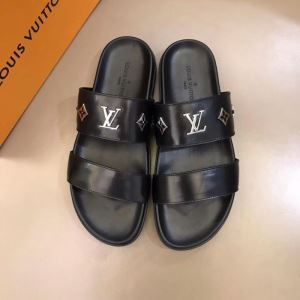 最新のトレンドブランド人気的 ルイ ヴィトン 【2020春夏】最新コレクション LOUIS VUITTON 爽やかな色合い サンダル