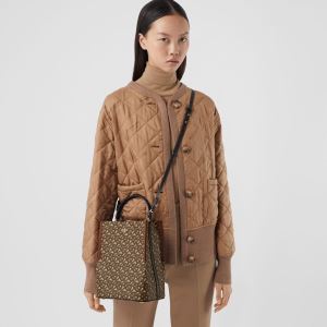 バーバリー BURBERRY 安心安全人気通販 レディースバッグ ストリート界隈でも人気
