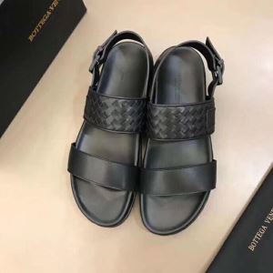 爽やかな雰囲気に仕上げる ボッテガ ヴェネタ BOTTEGA VENETA 2020春夏は人気定番 サンダル 目を引く春夏トップス