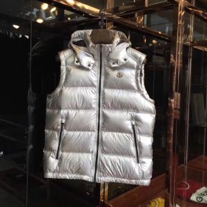 モンクレール MONCLERふわふわな感触 ダウンジャケット メンズファッション度アップ
