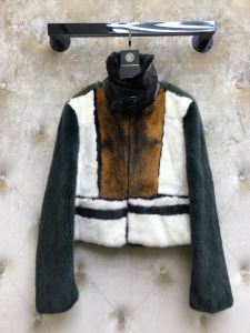 ハーフコート　サイズのよさを感じる新作　ルイ ヴィトン 2020秋冬トレンド押さえておきたい　LOUIS VUITTON　秋にこれがはやりそう