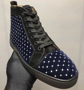 大人気ブランド クリスチャンルブタン Christian Louboutin スニーカー、靴 ハイトップシューズ 超激安価格