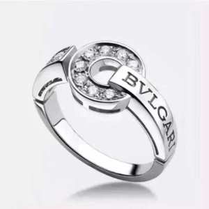 2色可選 ブルガリ BVLGARI 上品な涼やかさある印象に リング指輪 2020春夏の大注目トレンド