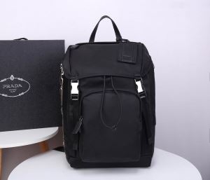 どのアイテムも手頃な価格で リュック デザインお洒落 プラダ PRADA トレンド最先端のアイテム