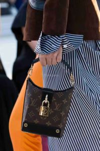 ショルダーバッグ 2020新作収納力のよい お買い得お買い得LOUIS VUITTON 3色選択可