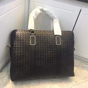 今季トレンドの限定アイテム ボッテガ ヴェネタ BOTTEGA VENETA ビジネスバッグ 2020年の春夏に着たい