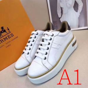 速報2020年秋ファッショントレンド2色可選 ランニングシューズ 秋冬に大注目のカラー エルメス HERMES 秋冬もちろん主役級
