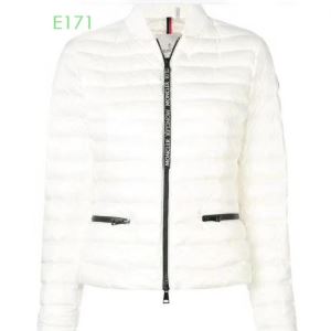 流行色2020秋冬に取り入れたい MONCLER モンクレールお洒落で秋冬注目トレンド ダウンジャケット 2色可選