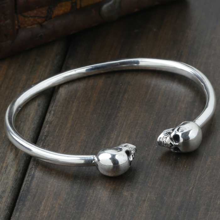 愛らしさ抜群2020 クロムハーツ CHROME HEARTS シルバー925 バングル