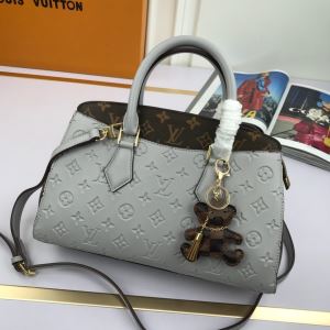 最先端のスタイル レディースバッグ 注目度が上昇中 ルイ ヴィトン LOUIS VUITTON