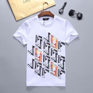 フェンディ有名ブランドです 2色可選 FENDI 着こなしを楽しむ 半袖Tシャツ 争奪戦必至