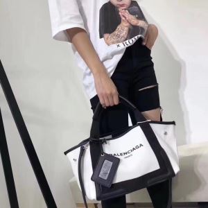 2020年春限定 バレンシアガ BALENCIAGA 海外大人気 レディースバッグ 今なお素敵なアイテムだ