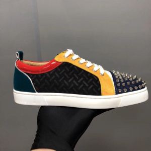 売上ランキング1位 クリスチャンルブタン Christian Louboutin スニーカー、靴 カジュアルシューズ 今年っぽくNEWファッション