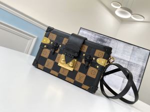 トレンド最先端のアイテム ルイ ヴィトン LOUIS VUITTON どのアイテムも手頃な価格で レディースバッグ