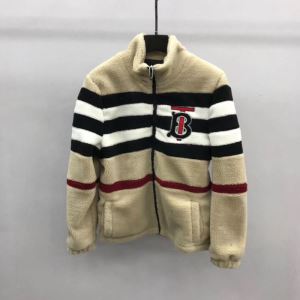 バーバリー 完売必至の人気モデルをご紹介 2020秋冬最重要アイテム BURBERRY ダウンジャケット