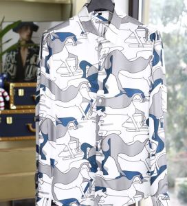 シャツ 春夏コレクション新品 エルメス 普段見ないデザインばかり HERMES