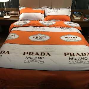 プラダ最重要2020秋冬トレンド PRADA 寝具4点セット 今季トレンド新作は...