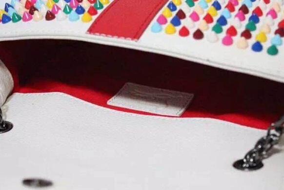 人気が爆発 2020春夏 クリスチャンルブタン Christian Louboutin カラースパイク ショルダーバッグ 最高ランク